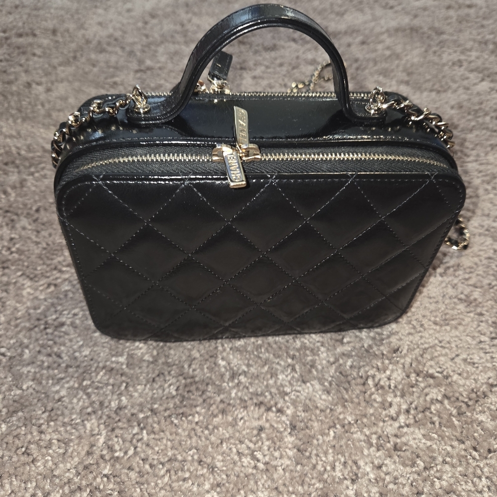 Chanel vanity - Picture 6 of 9